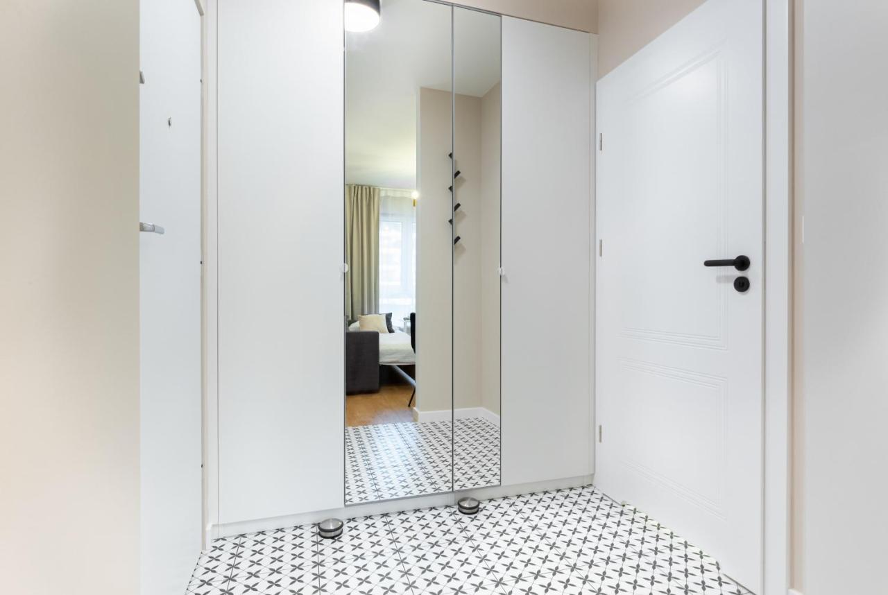 Mokotow Business Center Apartments By Noclegi Renters Варшава Экстерьер фото